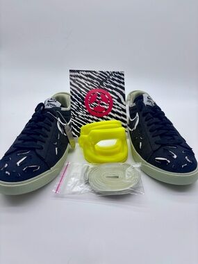 Nike x Acronym Black Low-Top Sneakers with Light Green Sole and Accessories